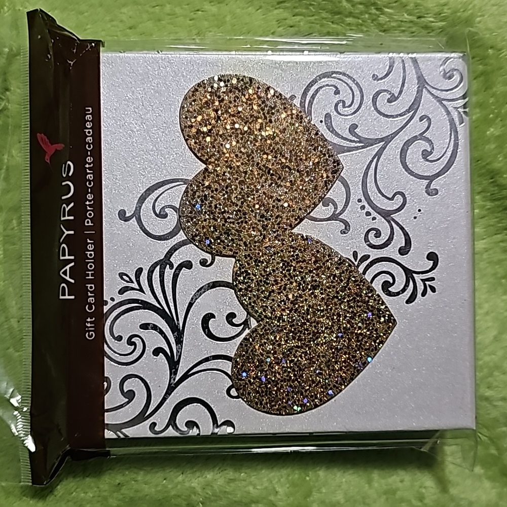Papayrus Gold Heart Gift Box NWT
